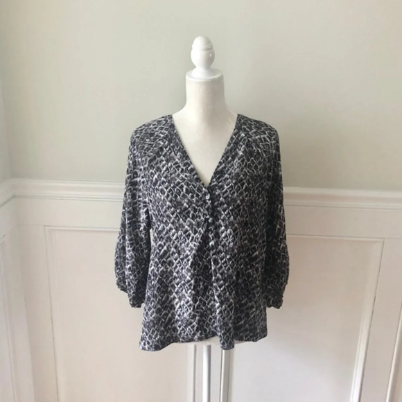 Joie Black Gray Feather Print Silk Blouse Top M - Picture 3 of 7